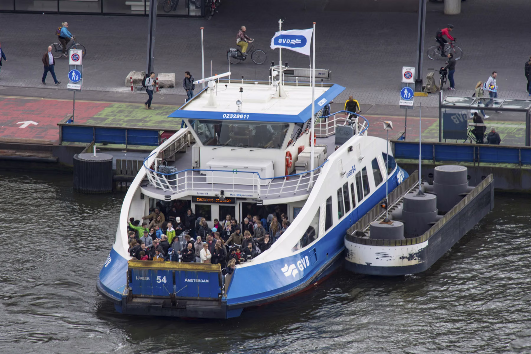 Pont Central Station - Amsterdam- The Netherlands (2016)